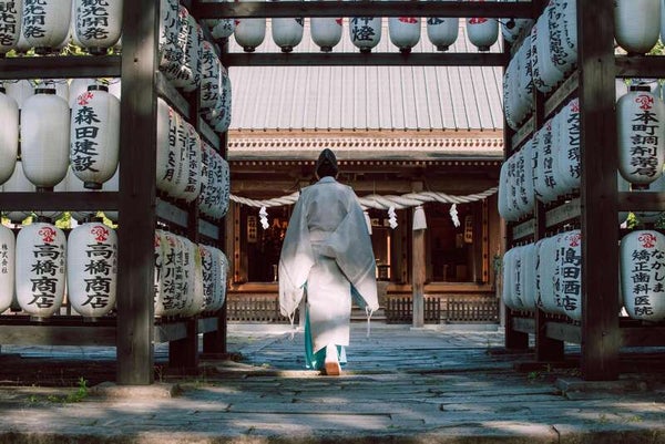 【大分・かんたん・北浜・別府発】 蔵出し熟成みかん「あんみつ姫」&運勢うなぎのぼりみくじ付き!寒ヒラメづくし御膳と巨大な恵比寿門の新北神社節分祭 日帰り 3